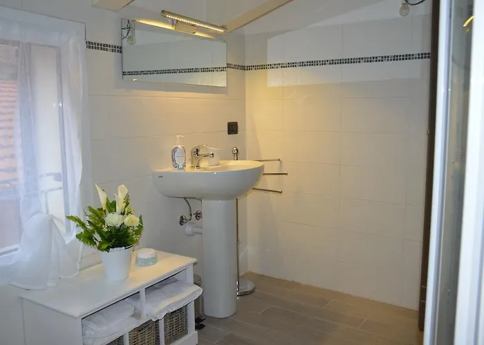 Il Cuore Del Borgo - Apartment Borgomaro